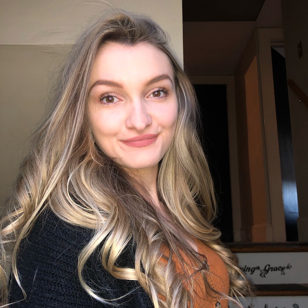 Meet your Posher, Cassie